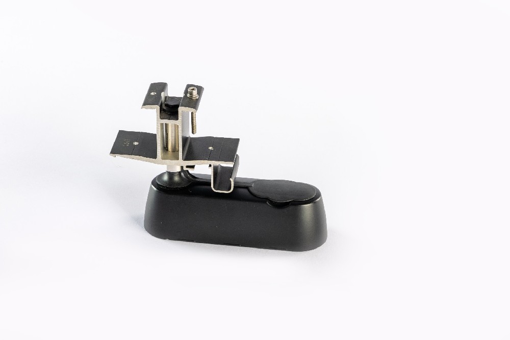 光伏支架定制:優(yōu)化設計與材料選擇的實踐分享